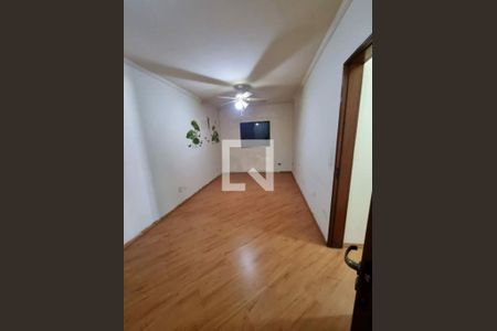 Casa à venda com 6 quartos, 400m² em Vila Carrão, São Paulo