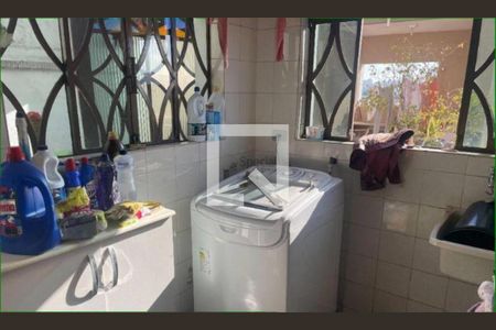 Casa à venda com 4 quartos, 345m² em Vila Carrão, São Paulo