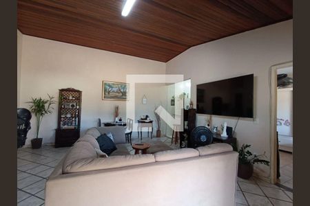 Casa à venda com 2 quartos, 90m² em Itaipu, Niterói