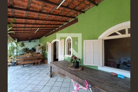 Casa à venda com 2 quartos, 90m² em Itaipu, Niterói