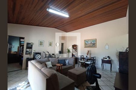 Casa à venda com 2 quartos, 90m² em Itaipu, Niterói