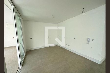 Casa à venda com 6 quartos, 450m² em Campo Belo, São Paulo