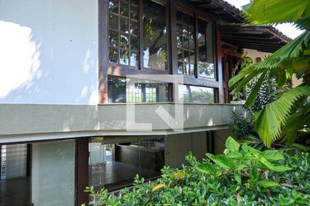 Casa à venda com 4 quartos, 401m² em Pendotiba, Niterói