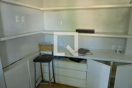 Casa à venda com 4 quartos, 401m² em Pendotiba, Niterói