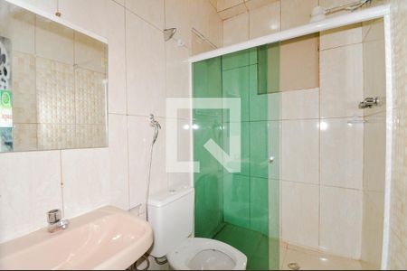 Banheiro da Suíte 1 de casa para alugar com 2 quartos, 120m² em Jardim Presidente Dutra, Guarulhos