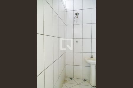 Banheiro de casa para alugar com 2 quartos, 130m² em Cidade Ademar, São Paulo
