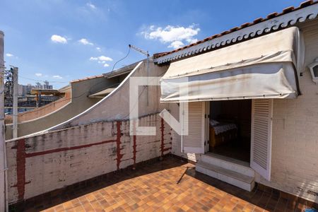 Varanda de casa à venda com 2 quartos, 150m² em Vila Arriete, São Paulo