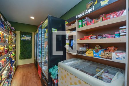 Área comum - Mercado de apartamento para alugar com 2 quartos, 36m² em Socorro, São Paulo