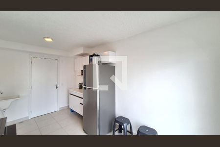 Sala/Cozinha/Área de serviço de apartamento à venda com 1 quarto, 27m² em Parque Industrial Tomas Edson, São Paulo