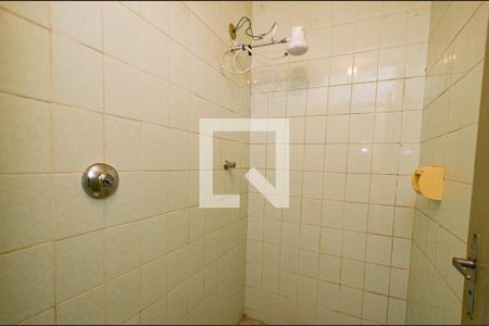 Banheiro Edicula 1 de casa à venda com 3 quartos, 257m² em Concórdia, Belo Horizonte