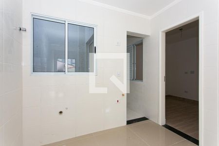 Cozinha de apartamento para alugar com 2 quartos, 39m² em Chácara Seis de Outubro, São Paulo