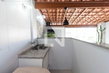 Lavanderia de casa à venda com 4 quartos, 265m² em Aricanduva, São Paulo