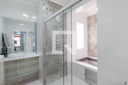 Banheiro da Suíte de casa à venda com 4 quartos, 265m² em Aricanduva, São Paulo