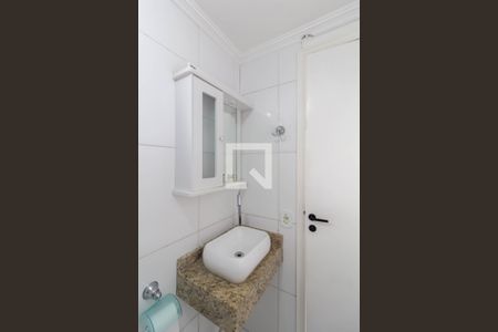 Banheiro de apartamento à venda com 2 quartos, 42m² em Jardim Casa Pintada, São Paulo