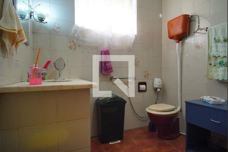 Banheiro de casa para alugar com 2 quartos, 350m² em Passo D’areia, Porto Alegre