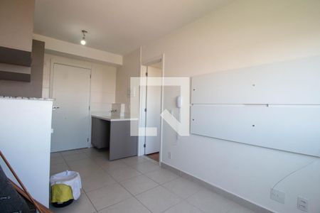 Sala/Cozinha de apartamento para alugar com 1 quarto, 26m² em Jardim Mirante, São Paulo