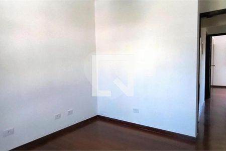 Casa à venda com 3 quartos, 202m² em Jardim Ivana, São Paulo