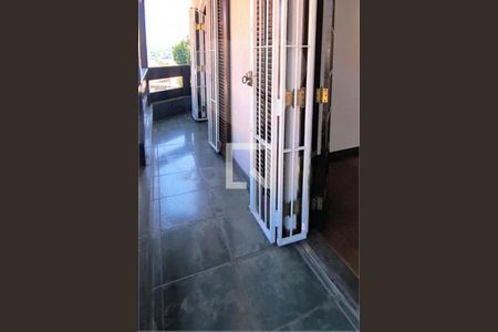 Casa à venda com 3 quartos, 202m² em Jardim Ivana, São Paulo