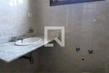 Casa à venda com 3 quartos, 202m² em Jardim Ivana, São Paulo