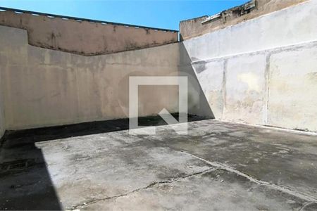 Casa à venda com 3 quartos, 202m² em Jardim Ivana, São Paulo