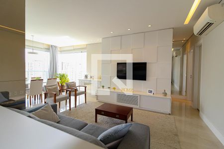 Sala de apartamento para alugar com 2 quartos, 75m² em Indianópolis, São Paulo