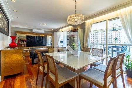 Sala de apartamento à venda com 3 quartos, 151m² em Jardins, São Paulo