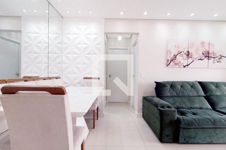 Sala de apartamento à venda com 2 quartos, 60m² em Jaguaribe, Osasco