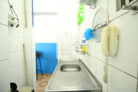 Cozinha de kitnet/studio para alugar com 1 quarto, 31m² em Saúde, Salvador