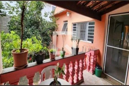 Casa à venda com 2 quartos, 200m² em Chácara Inglesa, São Paulo