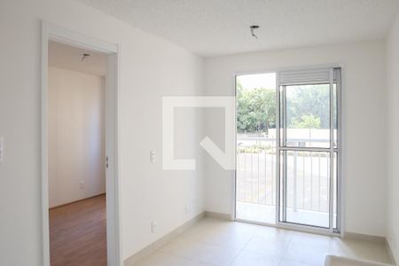 Sala de apartamento para alugar com 1 quarto, 27m² em Parque Industrial Tomas Edson, São Paulo