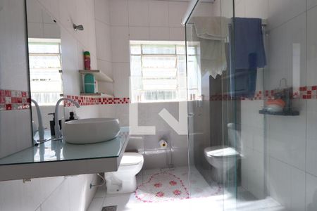 Banheiro de casa para alugar com 2 quartos, 150m² em Vila Antonieta, São Paulo