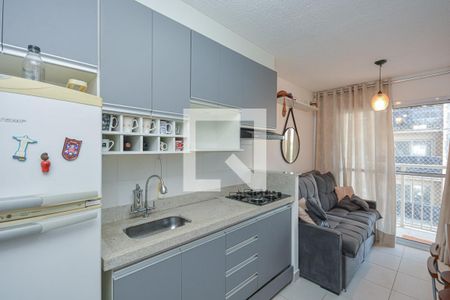 Sala/Cozinha de apartamento para alugar com 1 quarto, 31m² em Socorro, São Paulo