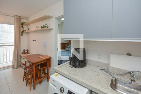 Sala/Cozinha de apartamento para alugar com 1 quarto, 31m² em Socorro, São Paulo
