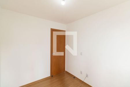 Quarto 1 de apartamento para alugar com 2 quartos, 45m² em Inhoaíba, Rio de Janeiro