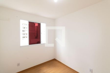 Quarto 1 de apartamento para alugar com 2 quartos, 45m² em Inhoaíba, Rio de Janeiro