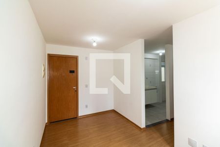 Sala de apartamento para alugar com 2 quartos, 45m² em Inhoaíba, Rio de Janeiro