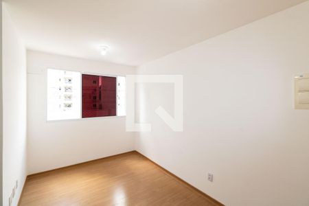 Sala de apartamento para alugar com 2 quartos, 45m² em Inhoaíba, Rio de Janeiro