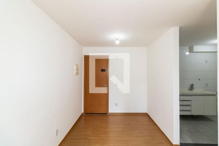 Sala de apartamento para alugar com 2 quartos, 45m² em Inhoaíba, Rio de Janeiro