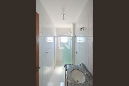 Banheiro de apartamento à venda com 1 quarto, 49m² em Taboão, São Bernardo do Campo
