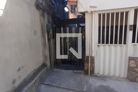 Fachada  de casa para alugar com 1 quarto, 90m² em Taquara, Rio de Janeiro