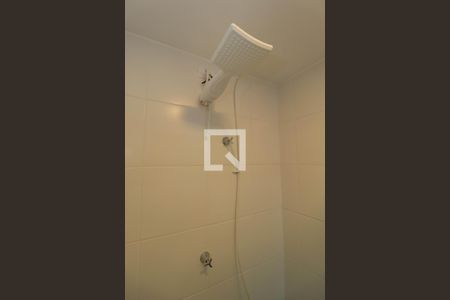 Banheiro de kitnet/studio para alugar com 1 quarto, 25m² em Pinheiros, São Paulo