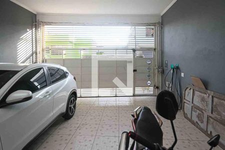 Garagem de casa à venda com 3 quartos, 100m² em Capão do Embira, São Paulo