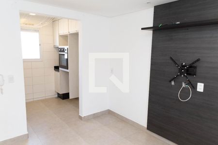Sala de apartamento para alugar com 2 quartos, 40m² em Jardim Albertina, Guarulhos