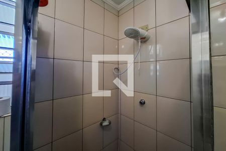 Banheiro de kitnet/studio para alugar com 1 quarto, 52m² em Liberdade, São Paulo