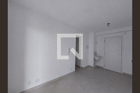 Sala de apartamento para alugar com 2 quartos, 37m² em Socorro, São Paulo