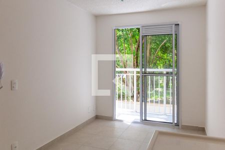 Sala de apartamento para alugar com 1 quarto, 28m² em Parque Industrial Tomas Edson, São Paulo