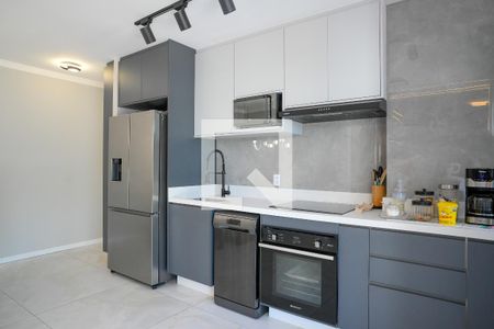 Cozinha de apartamento à venda com 2 quartos, 66m² em Vila Dom Pedro I, São Paulo