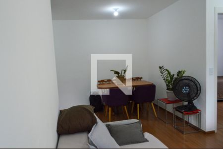 Sala de apartamento para alugar com 2 quartos, 48m² em Pechincha, Rio de Janeiro
