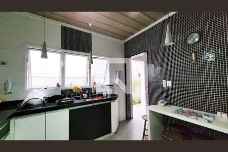 Cozinha de casa de condomínio à venda com 5 quartos, 413m² em Loteamento Alphaville Campinas, Campinas