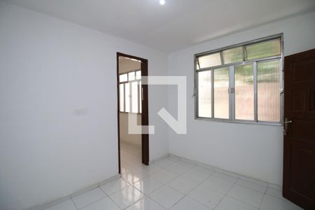 Sala de casa para alugar com 1 quarto, 82m² em Olaria, Rio de Janeiro